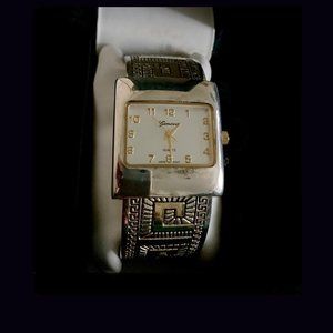 geneva cuff metal fashion watch